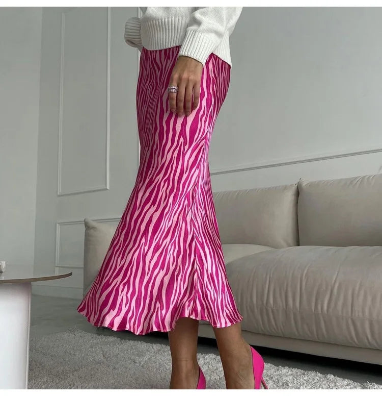 Falda Larga De Satén Con Estampado De Leopardo Elegante