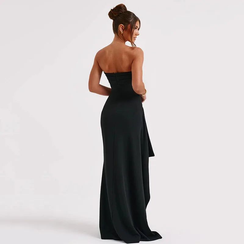 Vestido negro de fiesta 2025 | Sin tirantes, con espalda descubierta y abertura