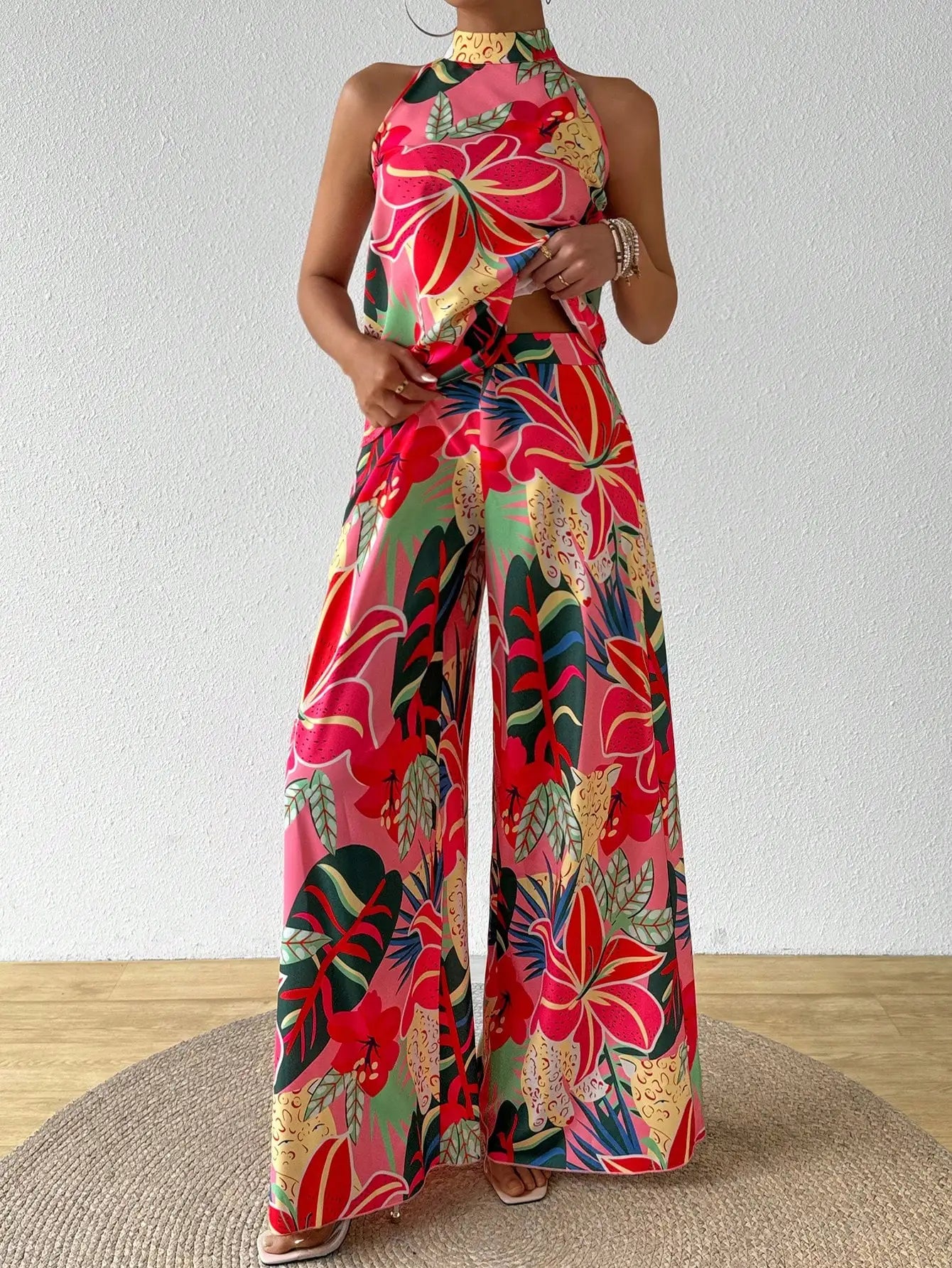 Conjuntos de señora para mujer Halter rosa sin espalda Floral sin plantas conjuntos cortos conjunto de dos piezas para mujer más vendido