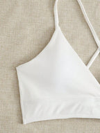 Bikini con Cordones y Cuello en V Profundo - Triangulares