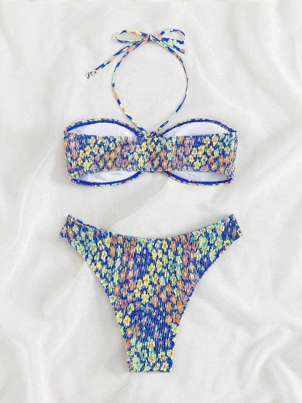 Bikini con Estampado Floral, Halter Ahumado y Parte Inferior de Tiro Alto