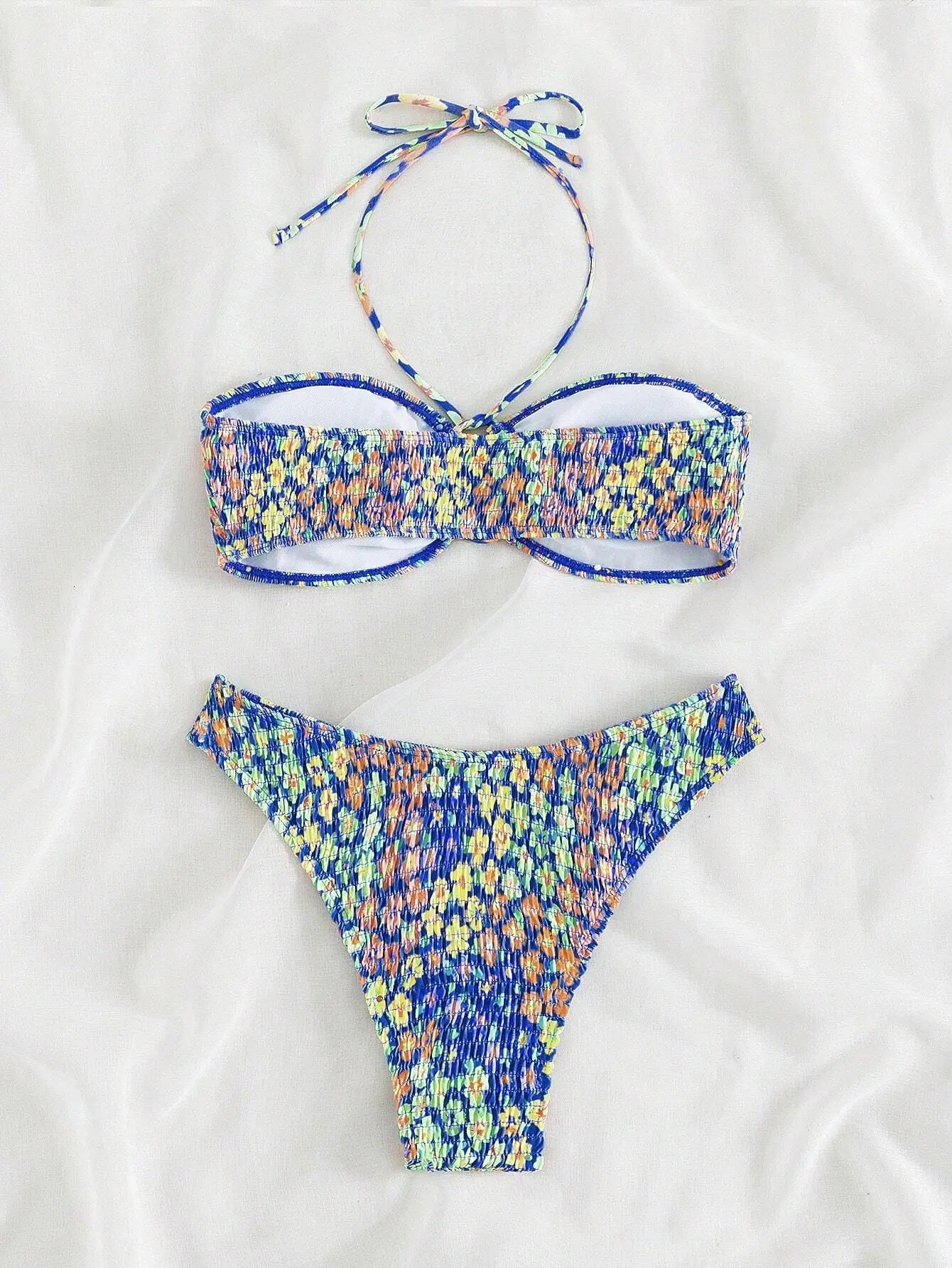 Bikini con Estampado Floral, Halter Ahumado y Parte Inferior de Tiro Alto