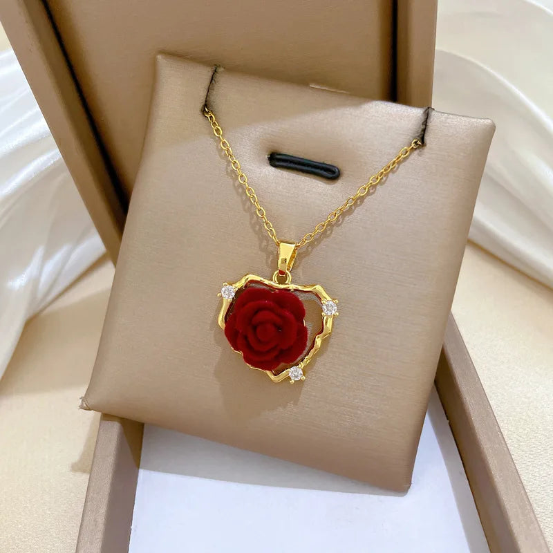 Collar con colgante de corazón y flor rosa desplumada roja Vintage de Color dorado para mujer, cadena de acero inoxidable, accesorios de joyería, regalos