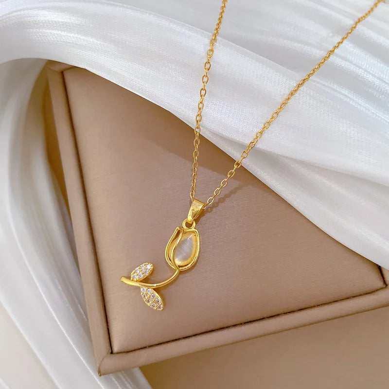 Collar Vintage Mujer ∣ Piedra Lunar Tulipán ∣ Acero Inoxidable Elegante