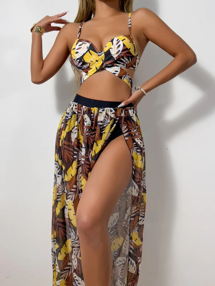 Bikini Sexy con Falda Larga de Malla - Conjunto de 3 Piezas para Playa