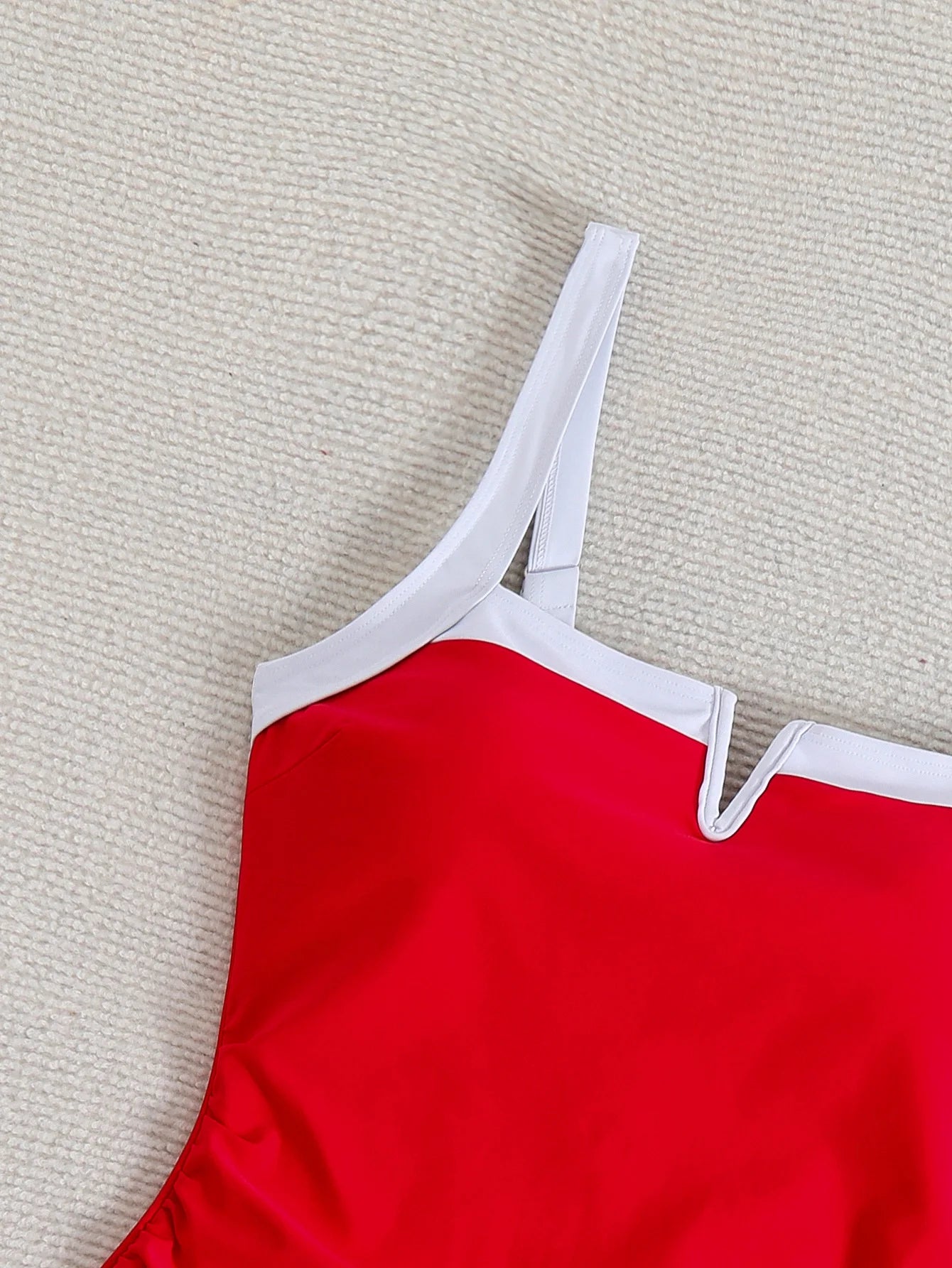 Traje de Baño Sexy de Cuello V y Cintura Alta | Playa