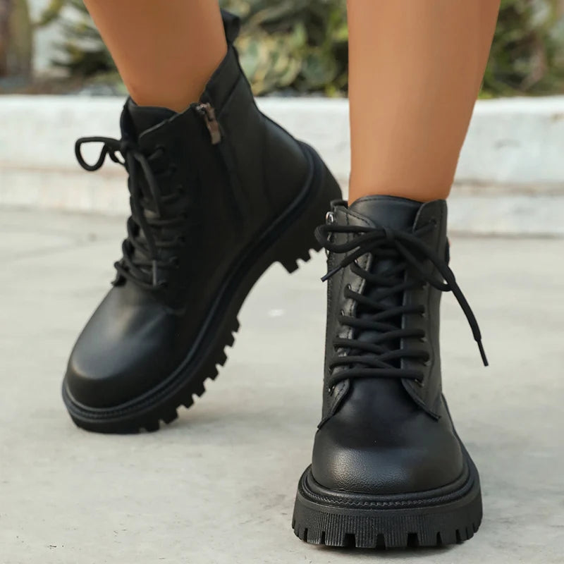 Botines de Suela Gruesa | Estilo Punk | Hebillas Modernas