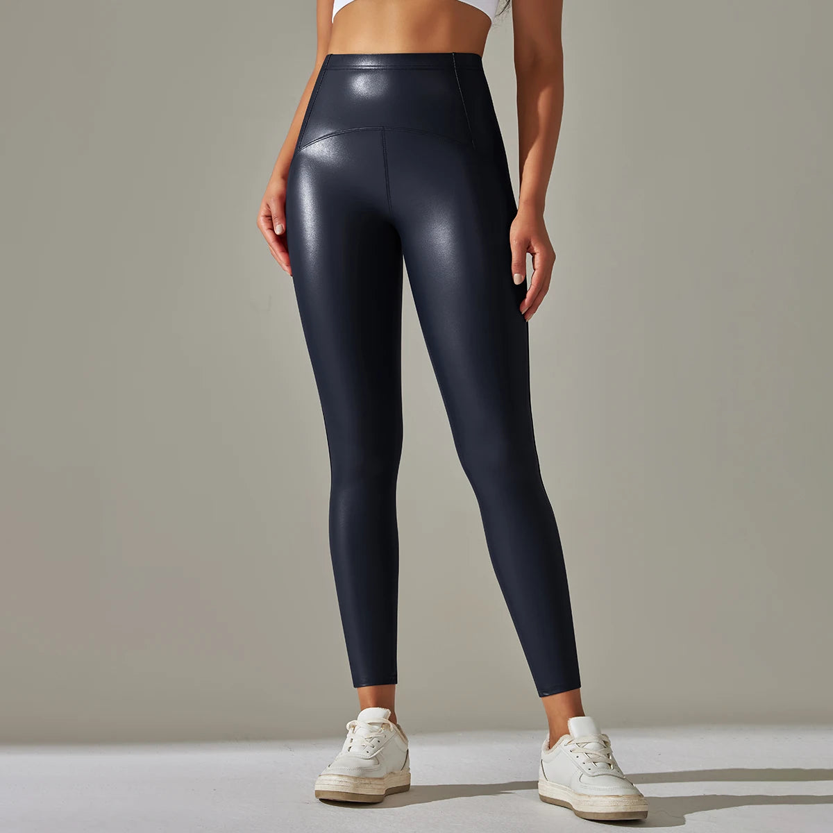Pantalón Lápiz Alto Ticotrendy | Cuero PU Elástico | Otoño Invierno
