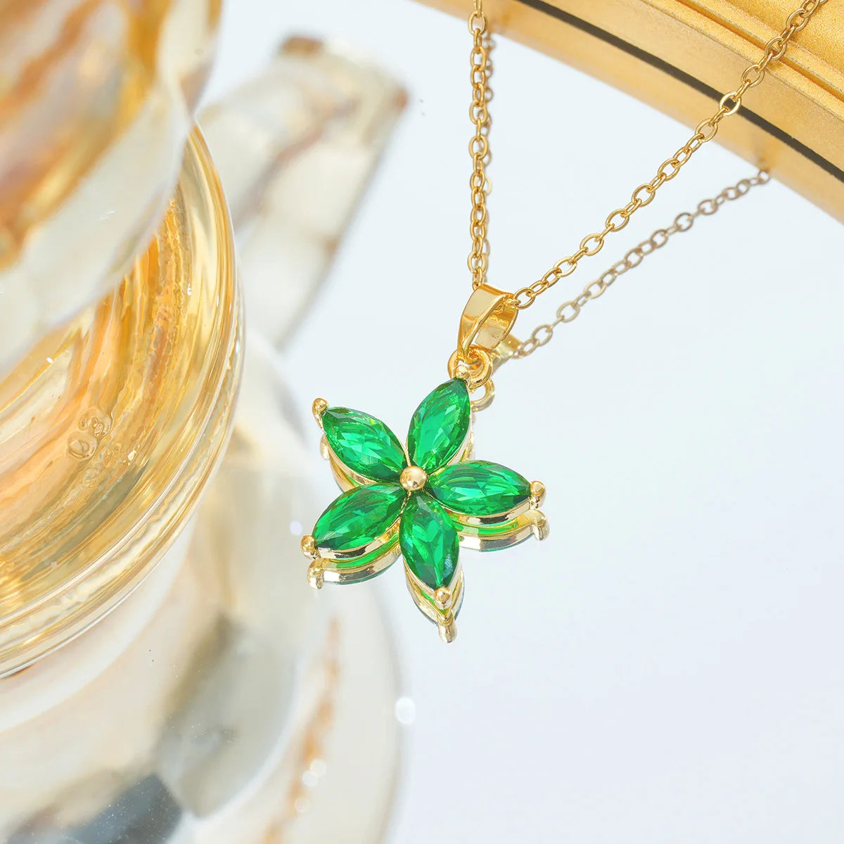 Cadena de acero inoxidable, collares con colgante de flor de circón simples y bonitos para mujeres y niñas, accesorios de joyería de Color dorado y plateado a la moda