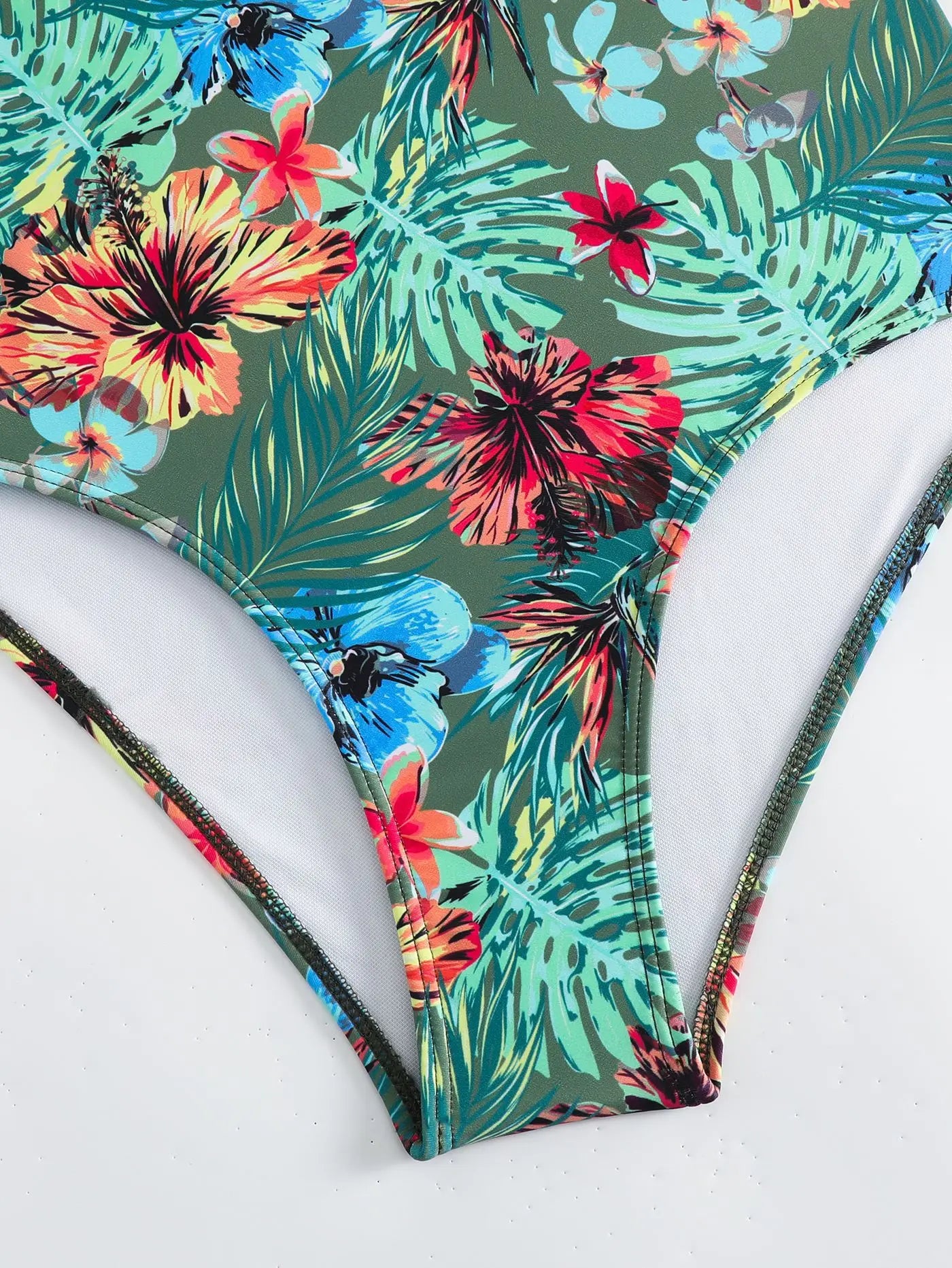 Bikini Tropical con Estampado de Malla | Contraste | Playa y Verano