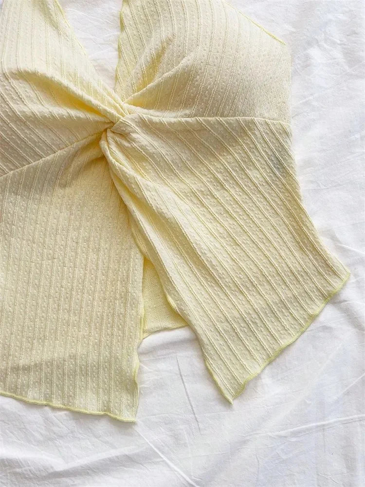 Top amarillo con cuello en V y cuello Halter para mujer, ropa Y2K de verano, Top corto Sexy sin mangas y espalda descubierta, ropa de calle
