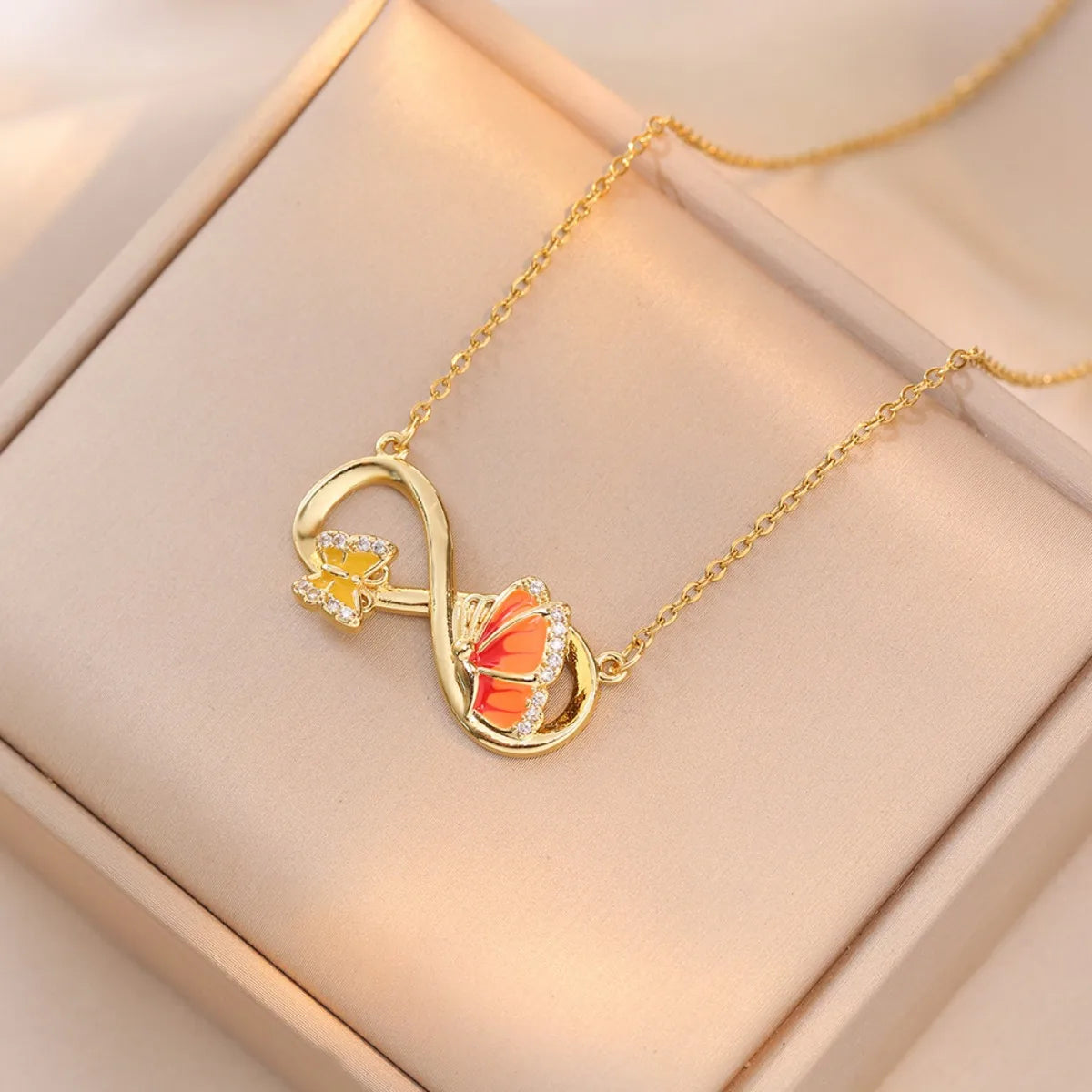 Cadena de acero inoxidable, collares creativos con símbolo infinito para mujeres y niñas, gargantilla de mariposa esmaltada bonita, accesorios de joyería
