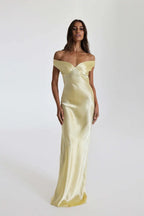 Vestido largo de satén con lazo y espalda descubierta para mujer