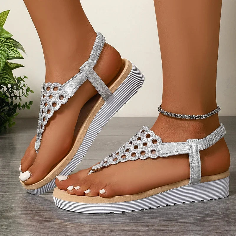 Sandalias plateadas con Clip calado para mujer, cuñas de plataforma de verano 2025, Sandalias romanas, Sandalias de cristal con banda elástica a la moda para mujer