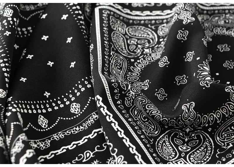 Falda Vintage de Satén | Estampado Floral Elegante