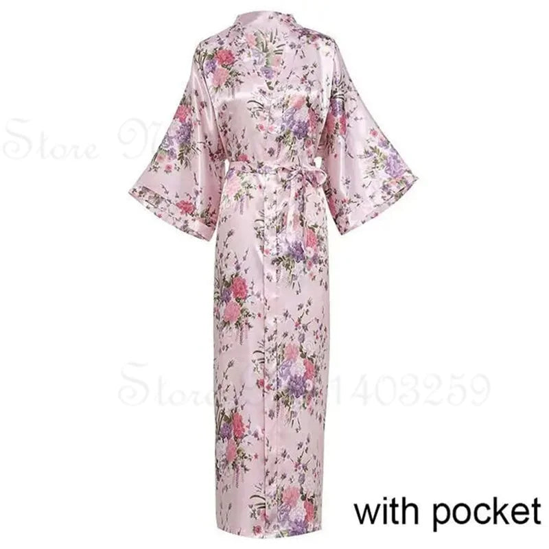 Bata Kimono Pavo Real y Flores | Talla Grande | Tico Trendy
