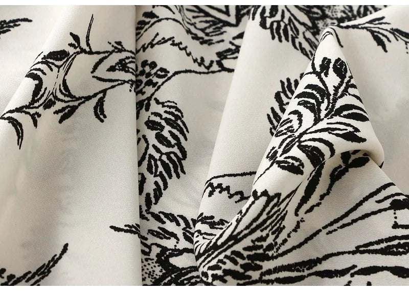 Falda Vintage de Satén | Estampado Floral Elegante