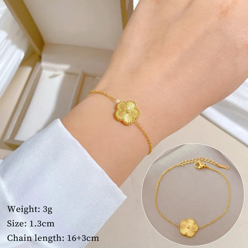 Pulseras con dijes de flores simples clásicas de acero inoxidable para mujeres y niñas, pulsera de flores de Color dorado, regalos de joyería para amigos