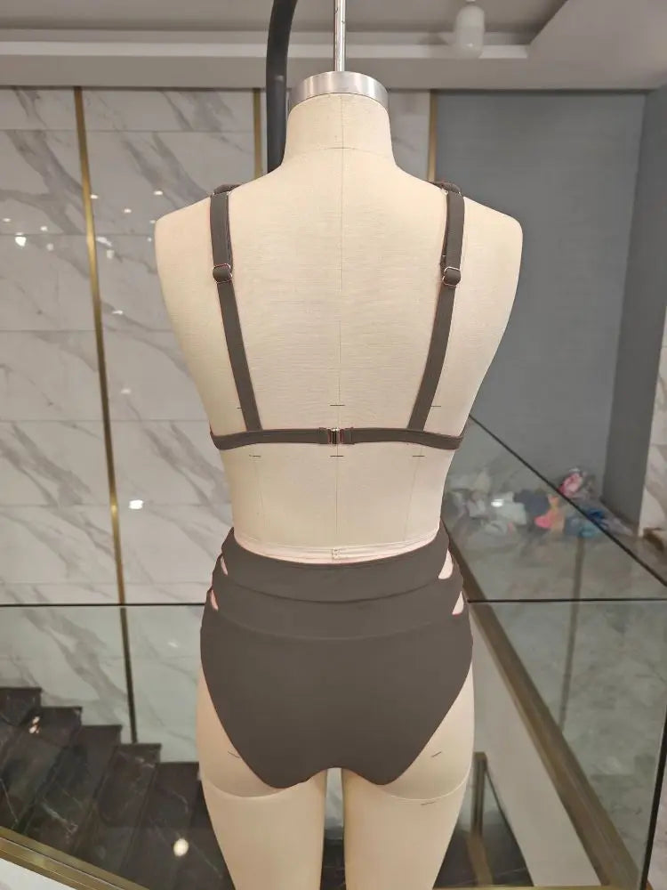 Conjunto de Bikini Halter de Color Sólido Cikini para Vacaciones y Playa