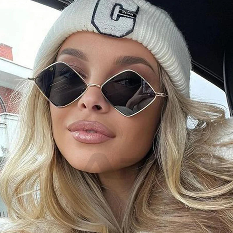 Gafas Sol Punk Rombo Pequeño Marco Metálico | Diseñador Tendencia UV400 Para Conducir