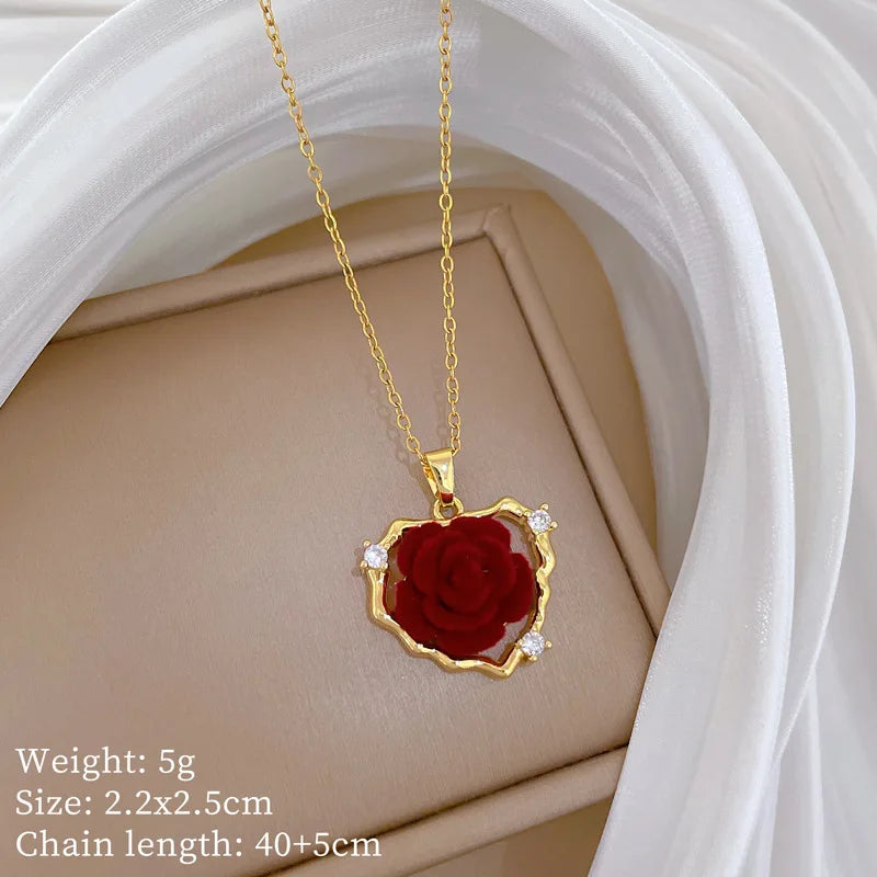 Collar con colgante de corazón y flor rosa desplumada roja Vintage de Color dorado para mujer, cadena de acero inoxidable, accesorios de joyería, regalos