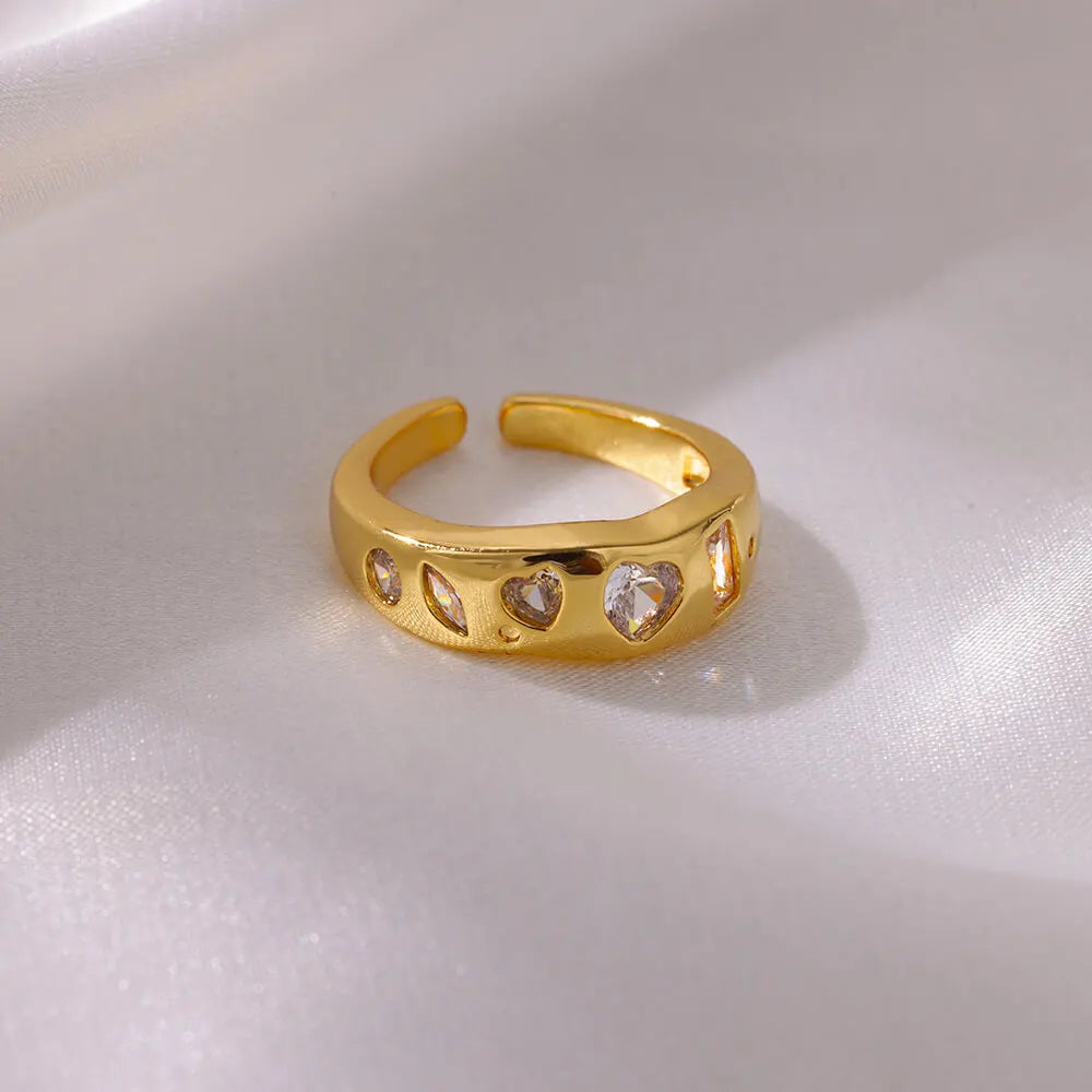 Anillo Ticotrendy Texturizado | Circón Cúbico | Acero Inox Oro | Joyería Boda