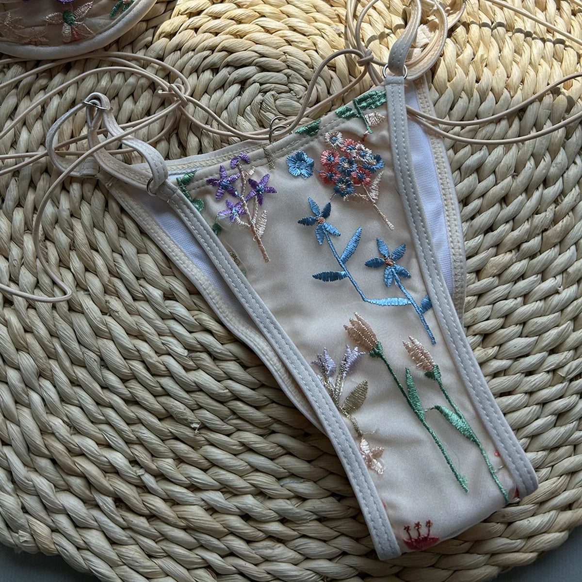 Bikini Bordado con Acero - Traje de Baño Dividido Sexy