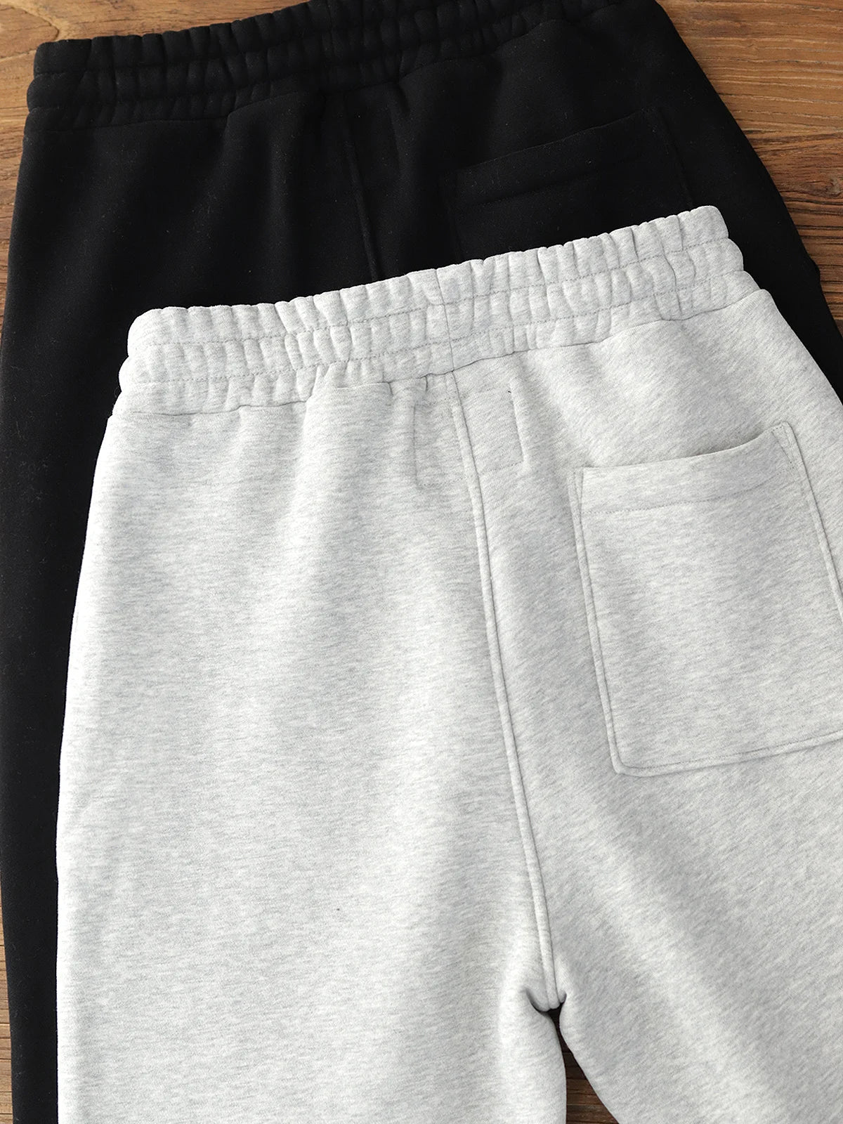 Jogger 420G Forro Polar | Lana Cordero | Gris Claro Cálido | Deportivo Invierno