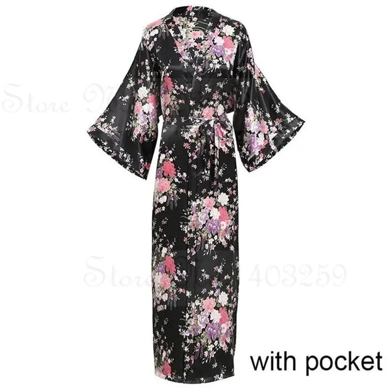 Bata Kimono Pavo Real y Flores | Talla Grande | Tico Trendy