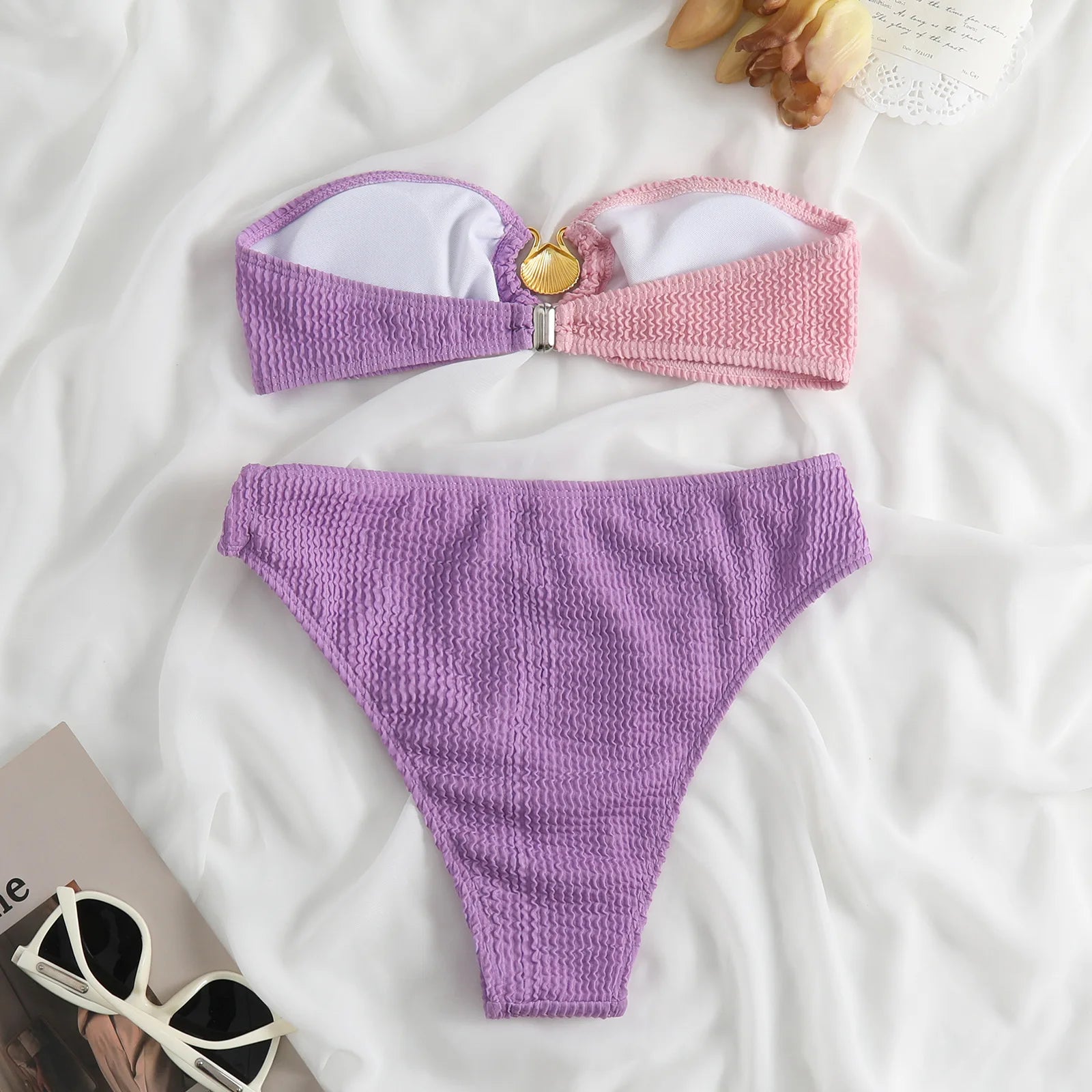 Bikini de Dos Piezas con Concha - Top Sexy para Playas de Guanacaste
