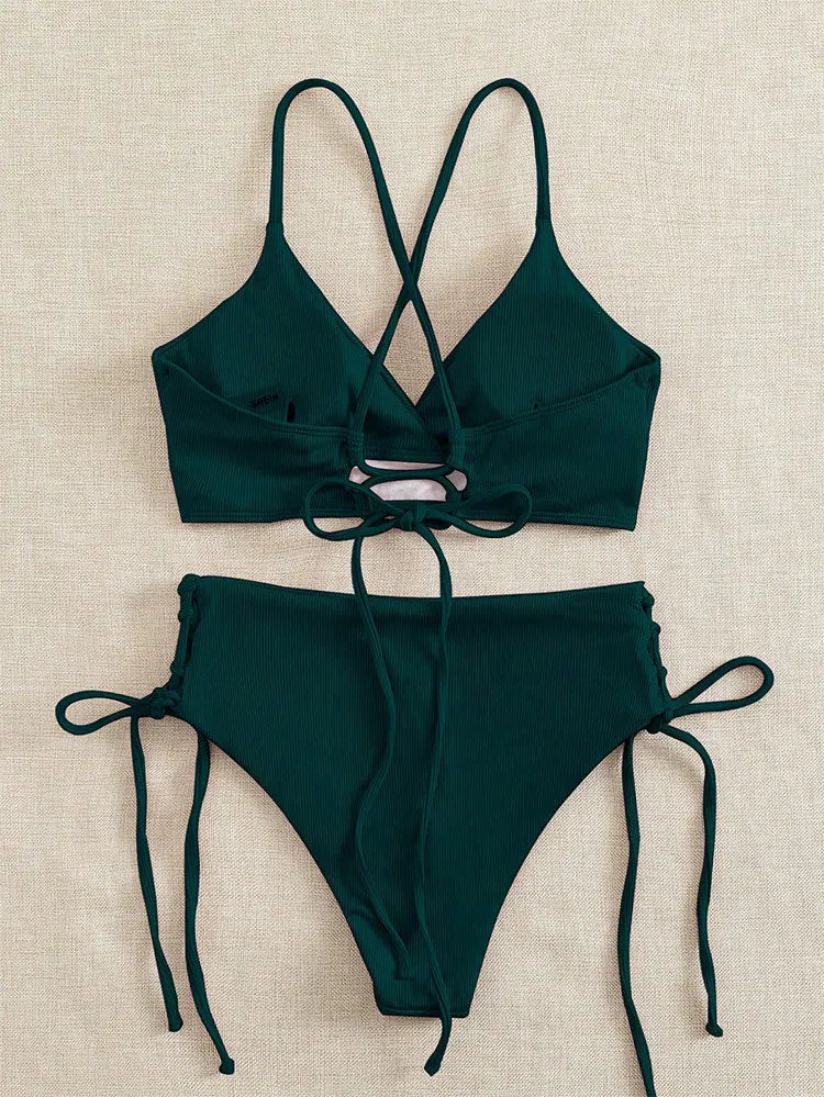 Bikini con Cordones y Cuello en V Profundo - Triangulares