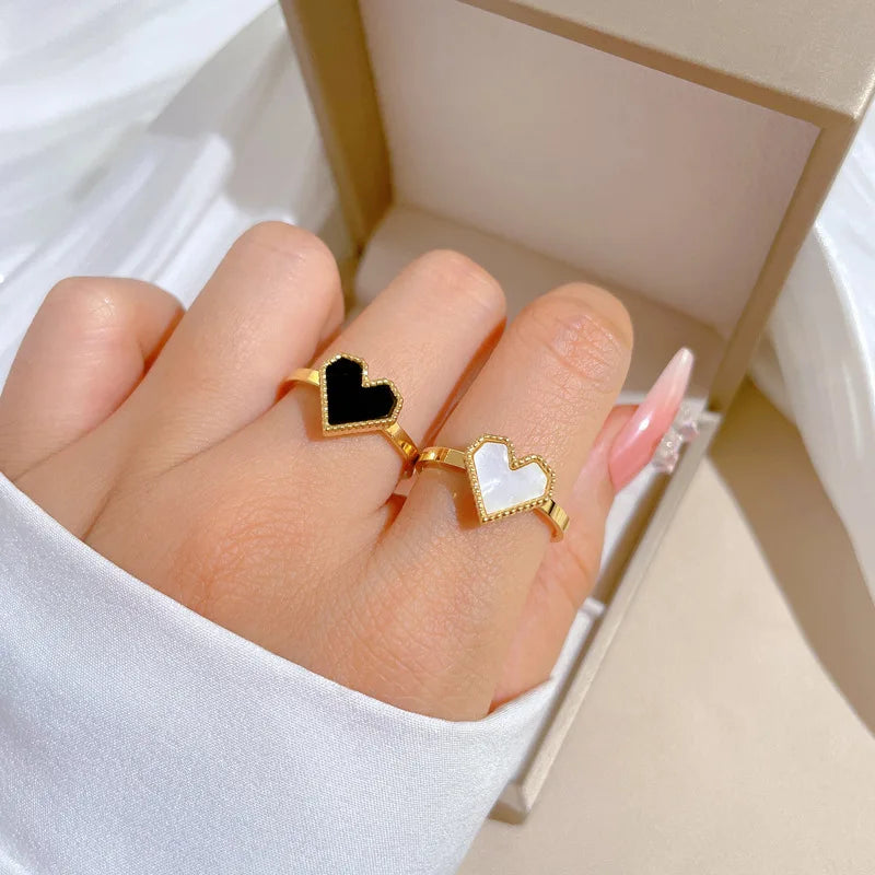Anillos simples de corazón de amor de concha de acero inoxidable para mujeres y niñas, anillos de concha blanca y negra, regalos de joyería para amigos