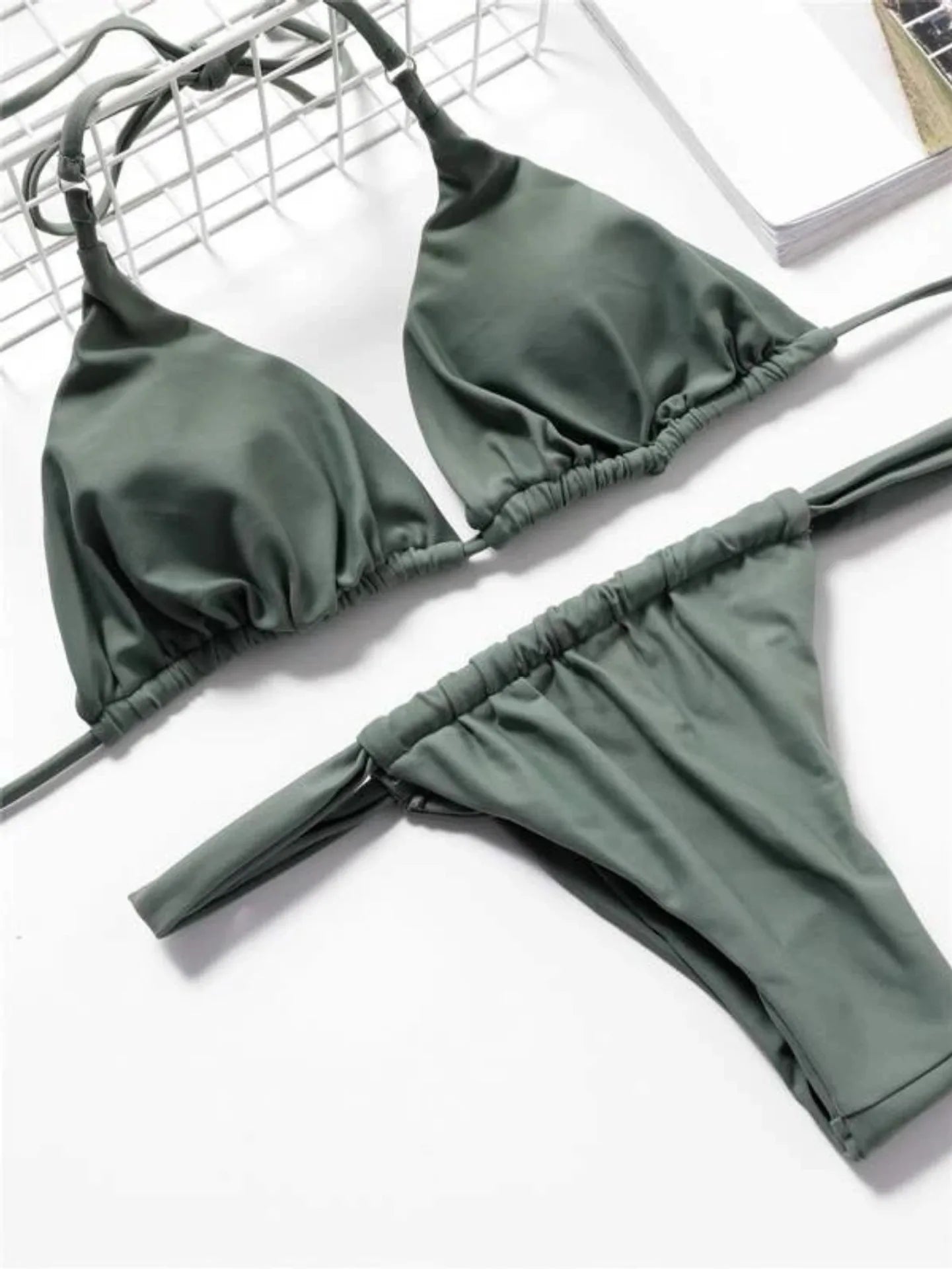 Conjunto de Bikini de Color Liso con Correa para Playa