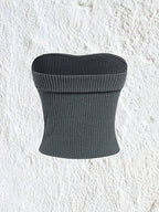 Top de tubo de punto acanalado para mujer, ropa Y2K Grunge Punk lisa sin tirantes, Top corto ajustado sin mangas, camiseta sin mangas, ropa de calle 2024