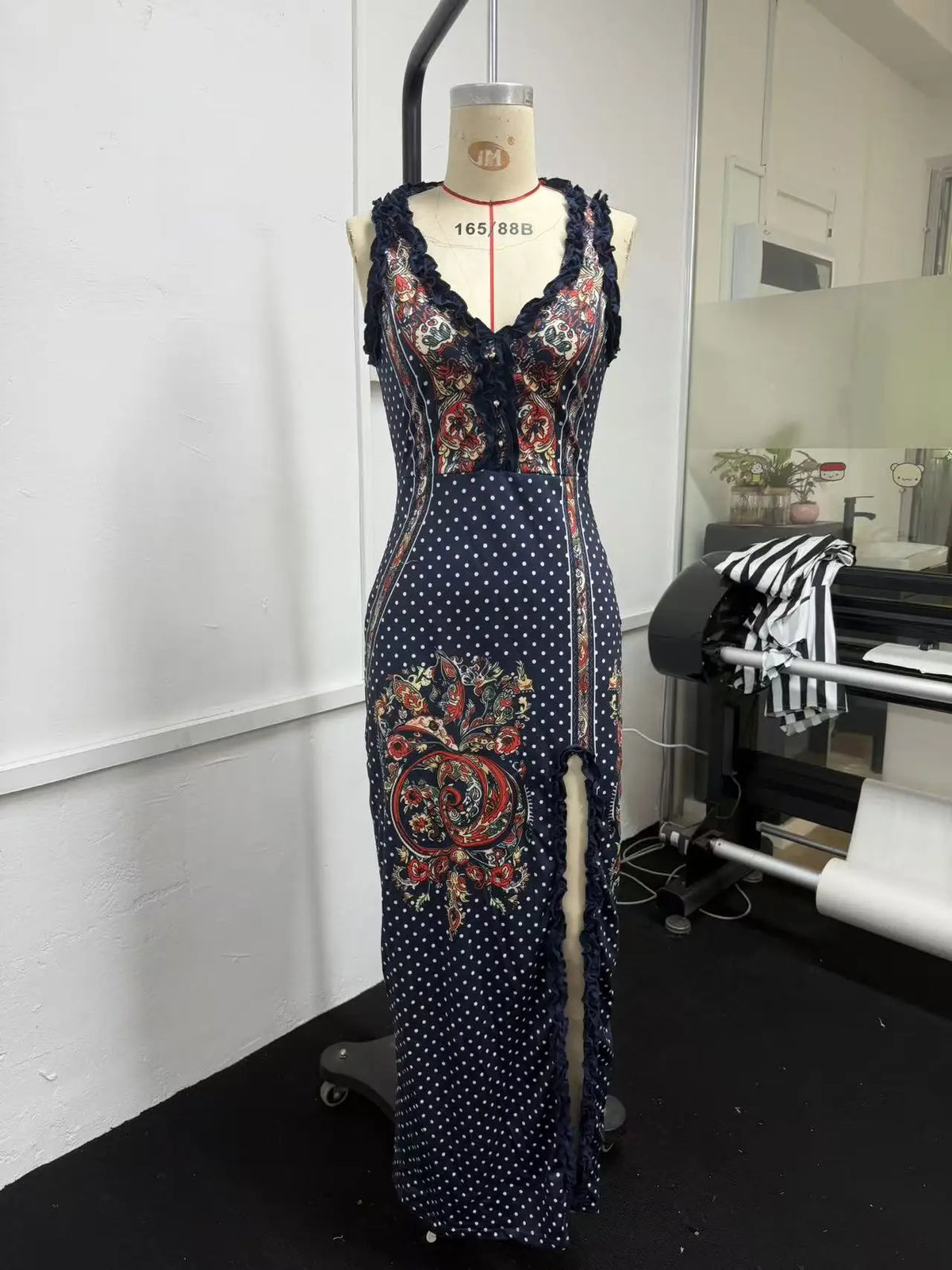 Vestido Floral con Encaje Espalda Descubierta