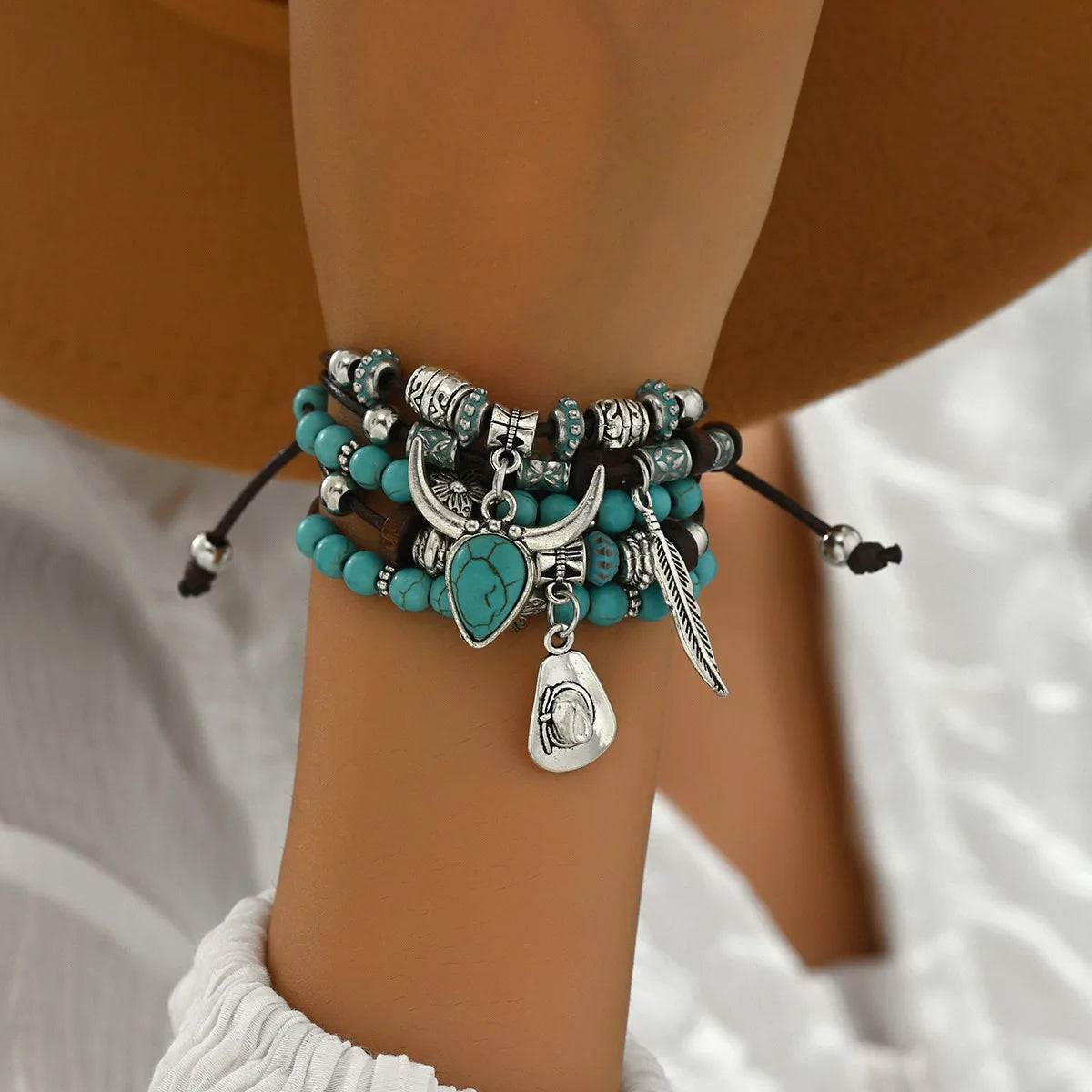 Pulseras de Cuero para Hombre y Mujer |  Hojas y Plumas  |  Dijes de Animales