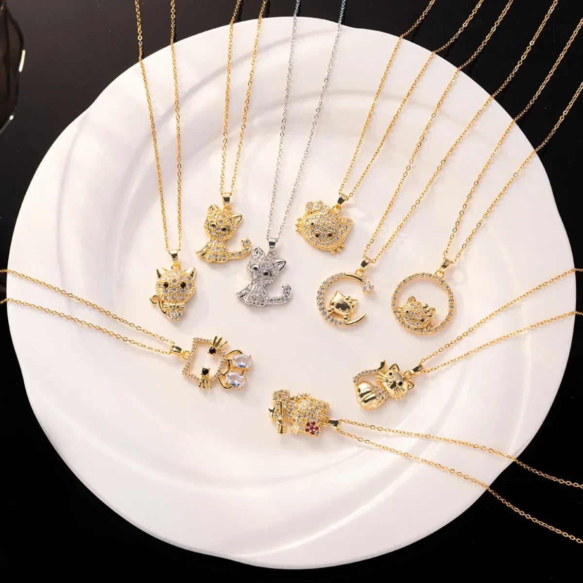 Sanrio lindo Hello Kitty collares con colgante de circón para mujeres niñas encantador gato de dibujos animados gatito cadena de acero inoxidable regalos de joyería