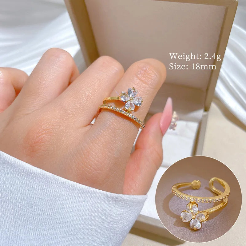 Anillos de cobre abiertos ajustables de trébol de circón brillante de lujo para mujeres y niñas, accesorios de anillo de dedo de la suerte de Color dorado, regalos
