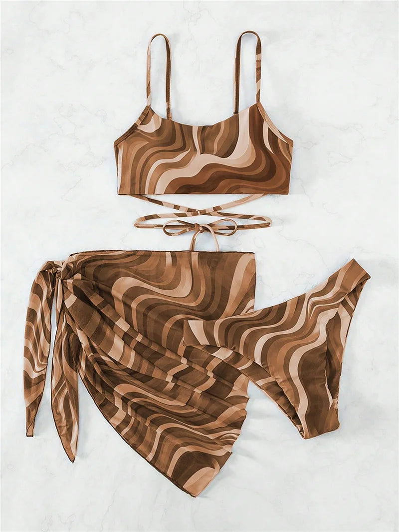 Bikini con Estampado Ondulado y Falda - Conjunto Práctico y Bonito
