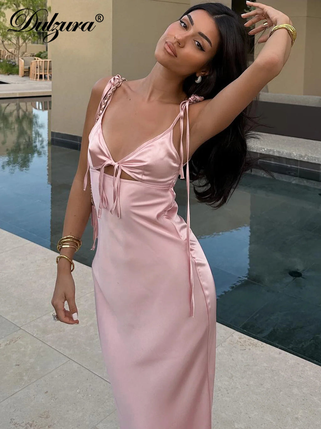 Vestido Midi con Espalda Abierta y Recortes | Estilo Y2K Sexy para Mujer