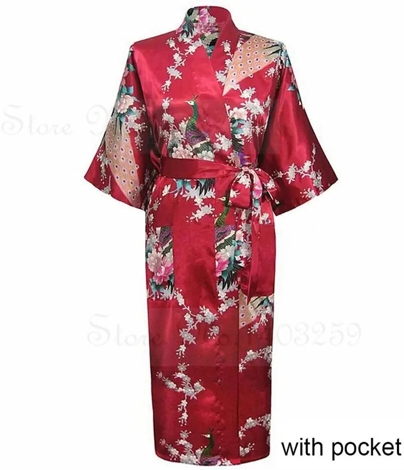 Bata Kimono Pavo Real y Flores | Talla Grande | Tico Trendy