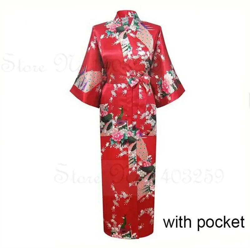 Bata Kimono Pavo Real y Flores | Talla Grande | Tico Trendy