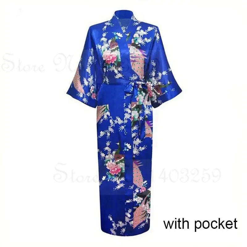 Bata Kimono Pavo Real y Flores | Talla Grande | Tico Trendy