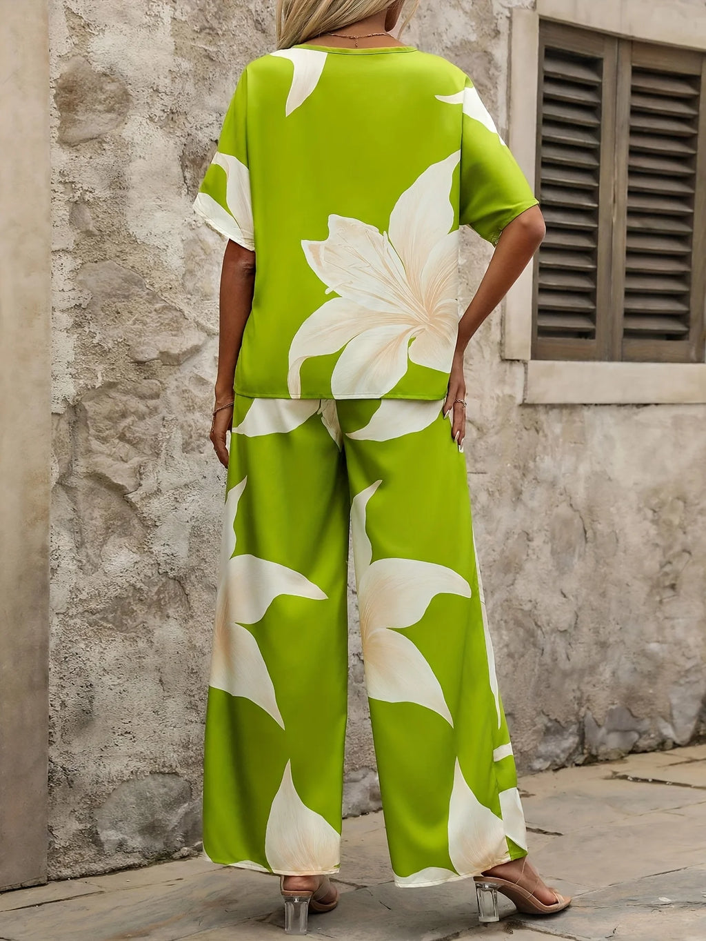 Conjunto de Verano Mujer | Estampado Floral y Shorts | Color Verde