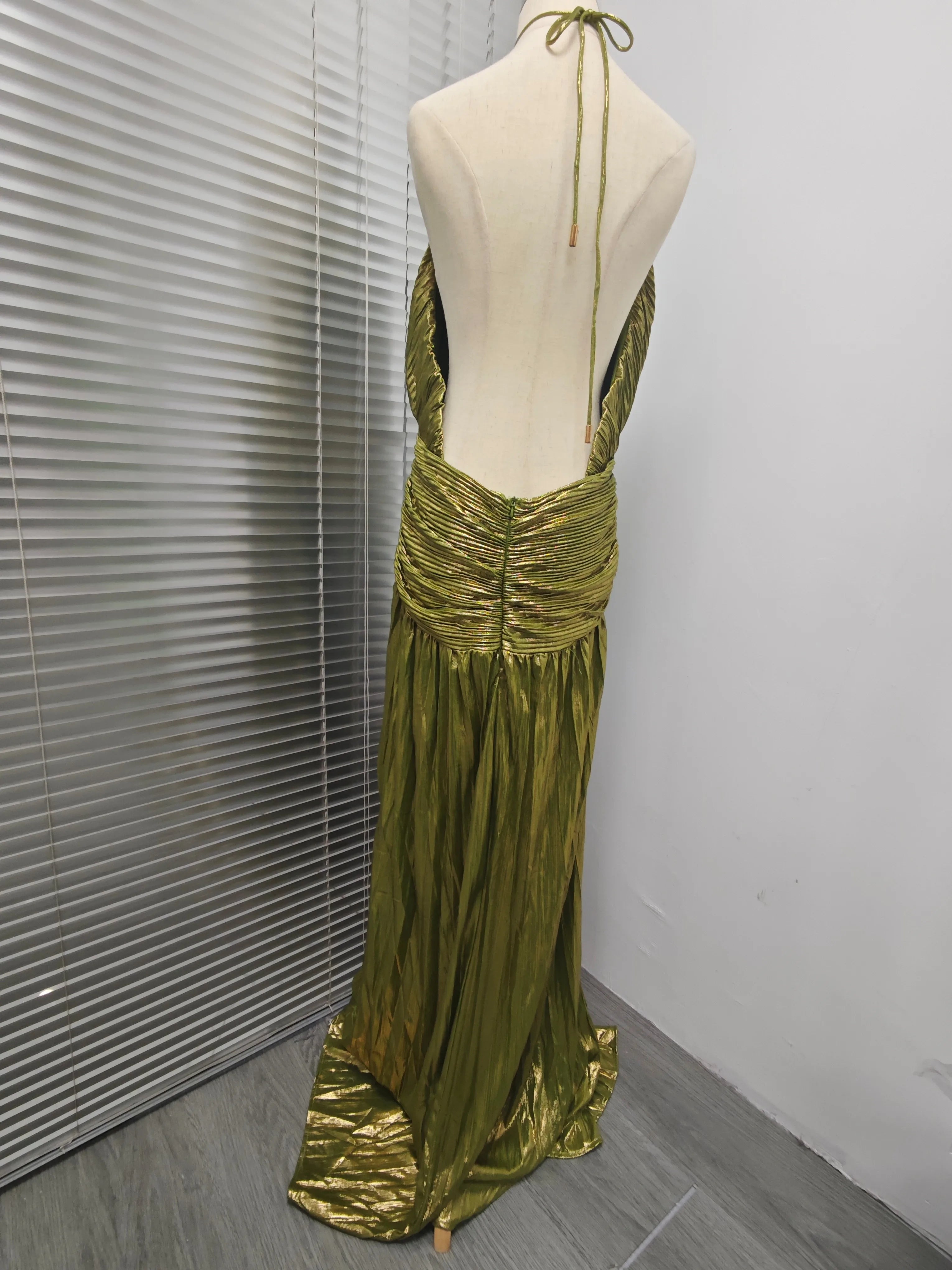 Vestido Largo Dorado Halter Plisado Sexy Club | Abertura Alta Sin Mangas Camisola
