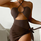 Bañador de Una Pieza Halter Recortado con Falda - Estilo Sexy y Monocromático