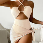 Bañador de Una Pieza Halter Recortado con Falda - Estilo Sexy y Monocromático