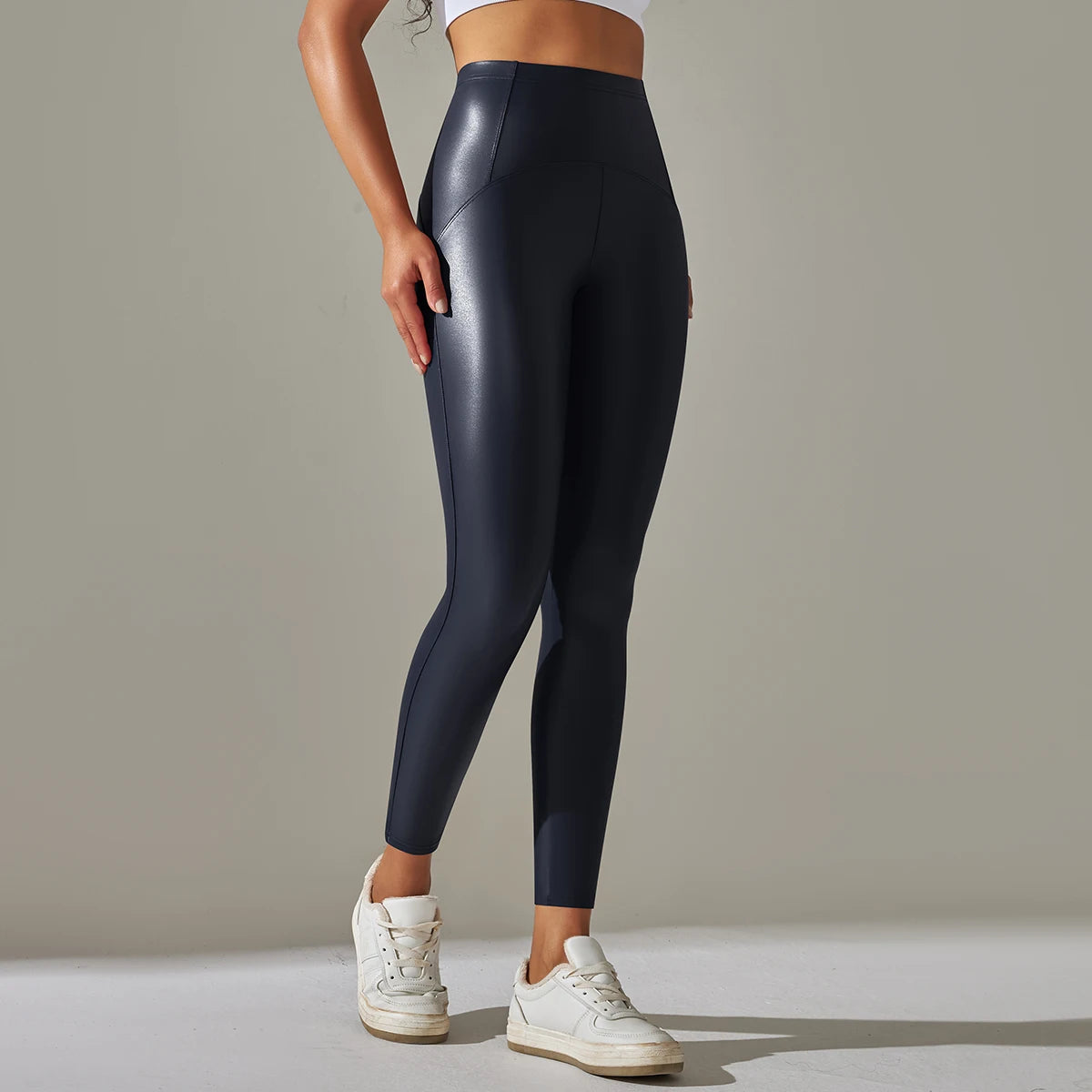 Pantalón Lápiz Alto Ticotrendy | Cuero PU Elástico | Otoño Invierno