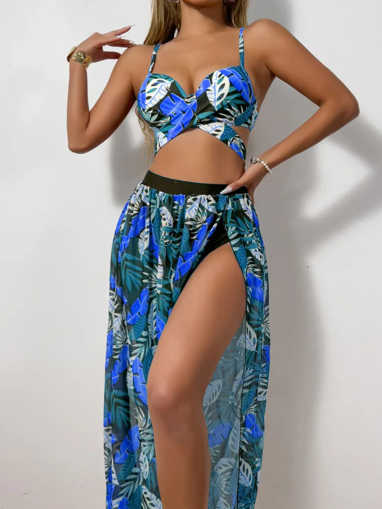 Bikini Sexy con Falda Larga de Malla - Conjunto de 3 Piezas para Playa