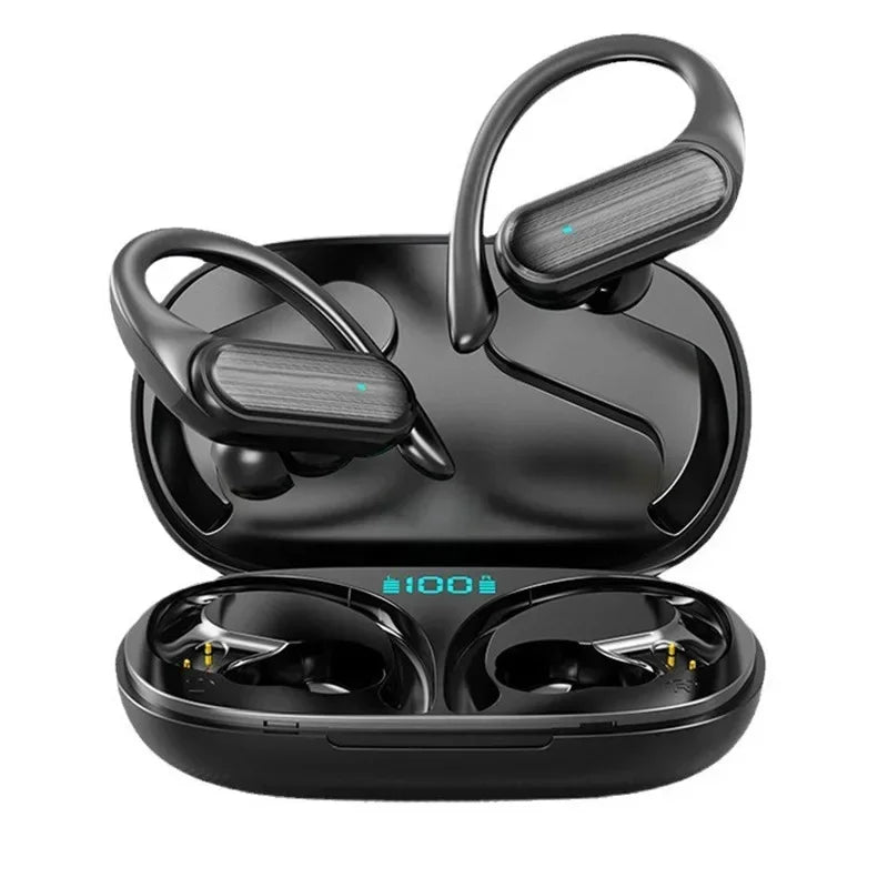 Audífonos inalámbricos deportivos de TicoTrendy con ganchos de sujeción para ejercicio, color negro con textura de madera y estuche de carga con pantalla digital LED.